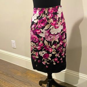 WHBM size 8 pencil skirt